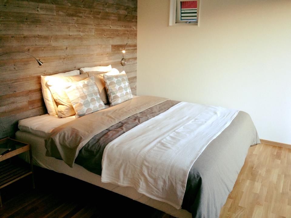 Sommarhus med strand, brygga och bastu vid sjön! – bild 13 av 24