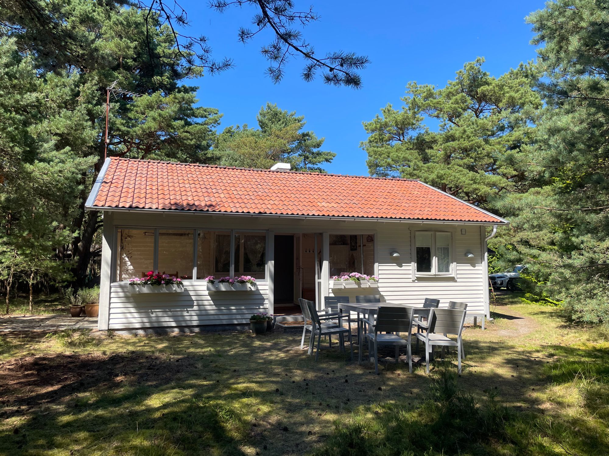 Mysig sommarstuga nära Kämpingestranden, Höllviken