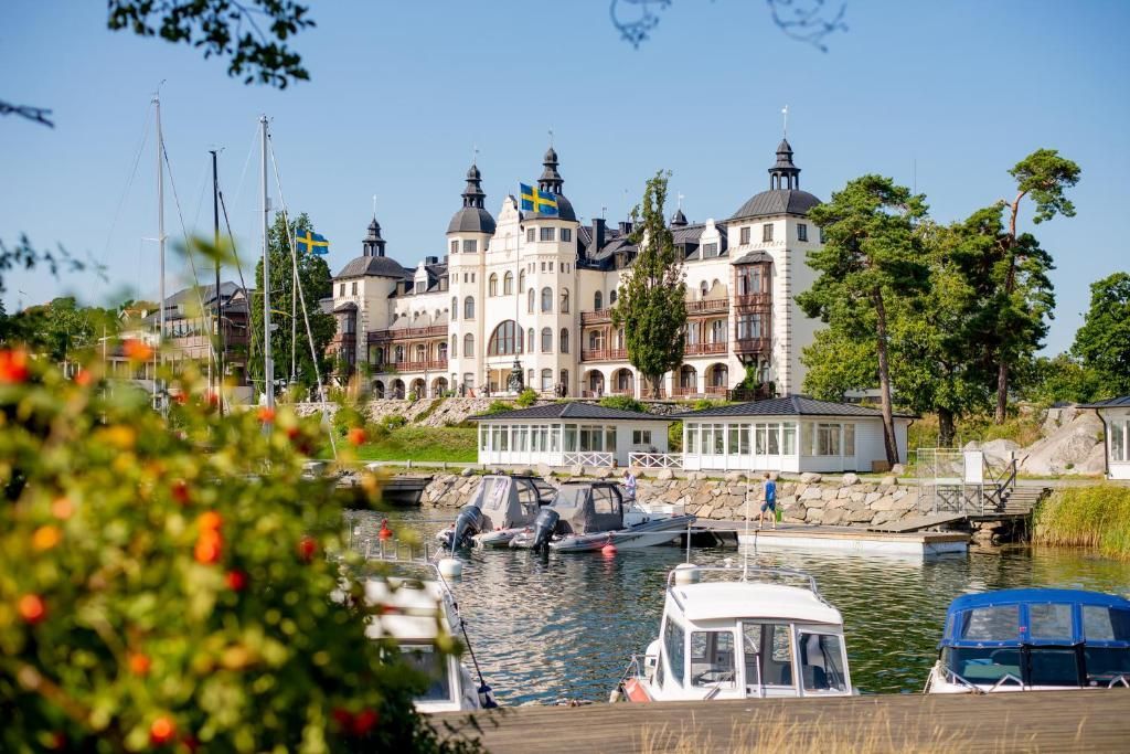 Villa med sjöutsikt i Saltsjöbaden, Skärgården – bild 12 av 13