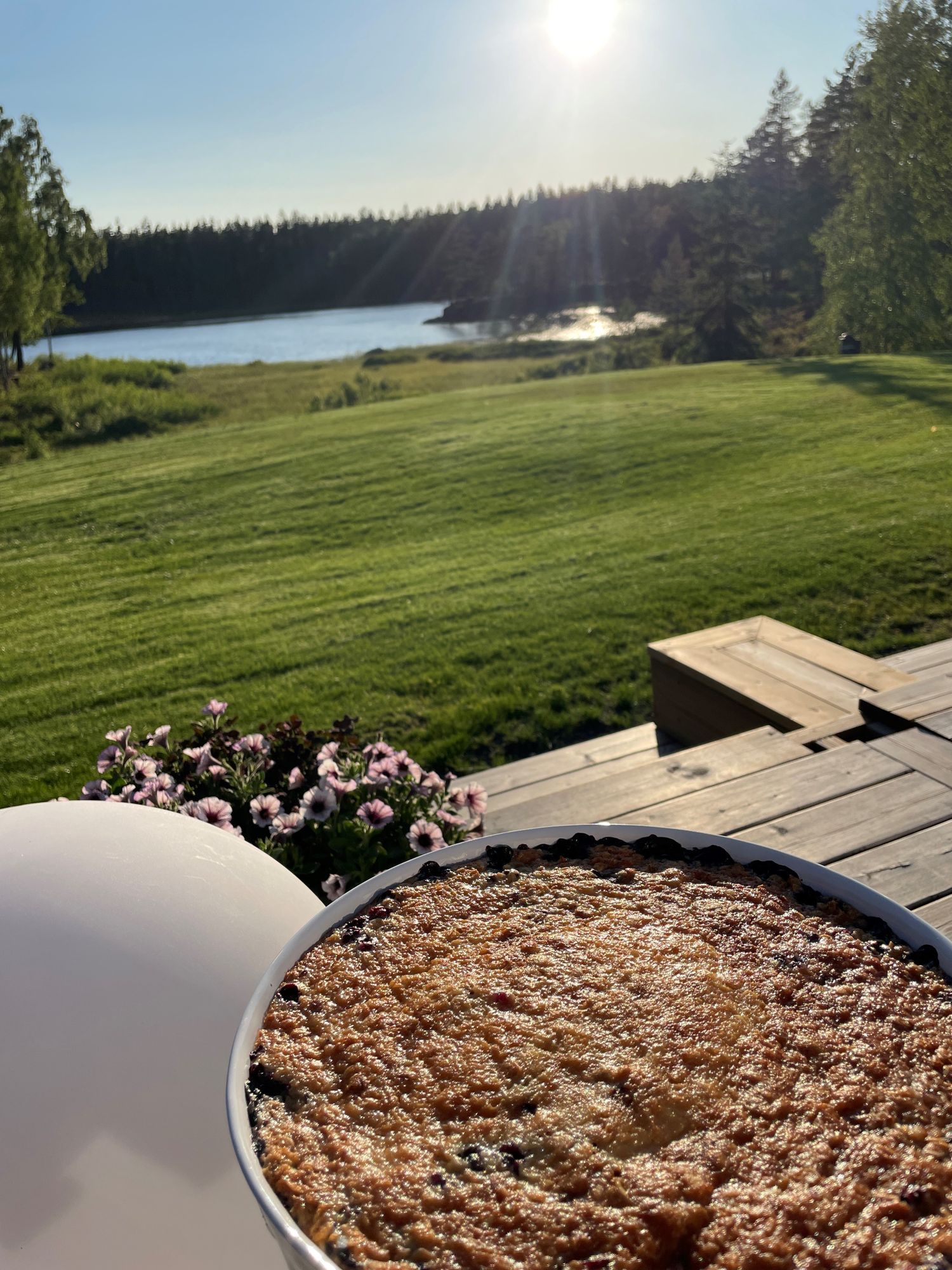 Mysig stuga med sjöutsikt och egen brygga. – bild 12 av 19