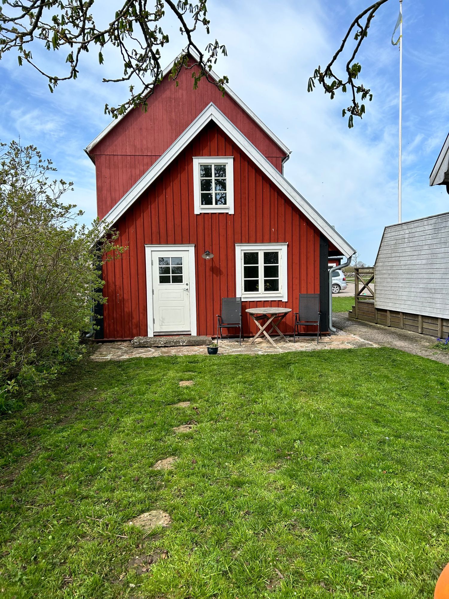 Hyr vår nyrenoverade drängstuga på Ekelunda Gård – bild 2 av 13
