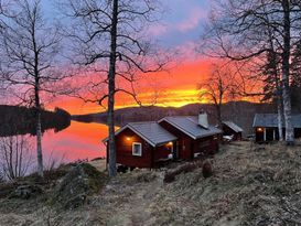 Hälsingedröm - stuga vid sjö