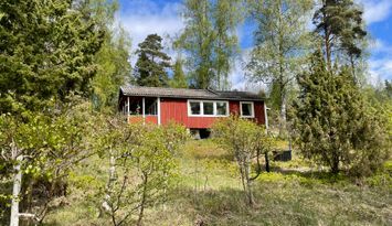 Skärgårdsidyll på bilfri ö nära Värmdö och Ingarö