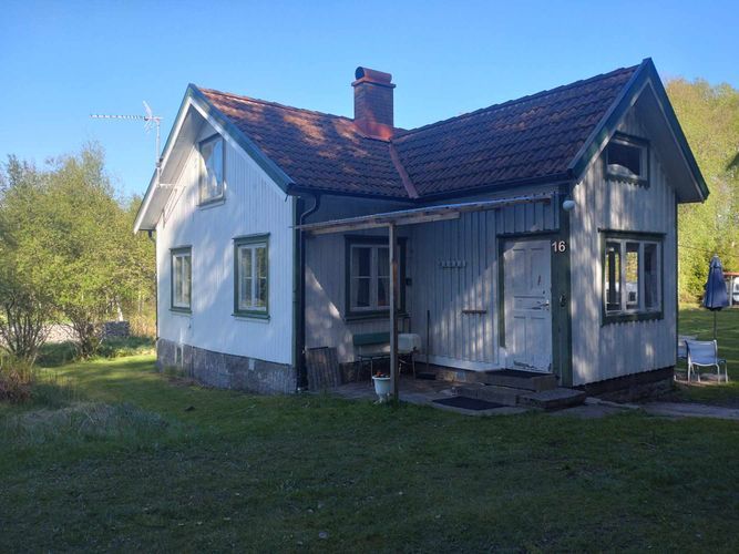 Stuga i Strömstad med 6 bäddar #36812