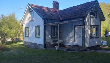 Stuga vid kanten av kosterhavets nationalpark