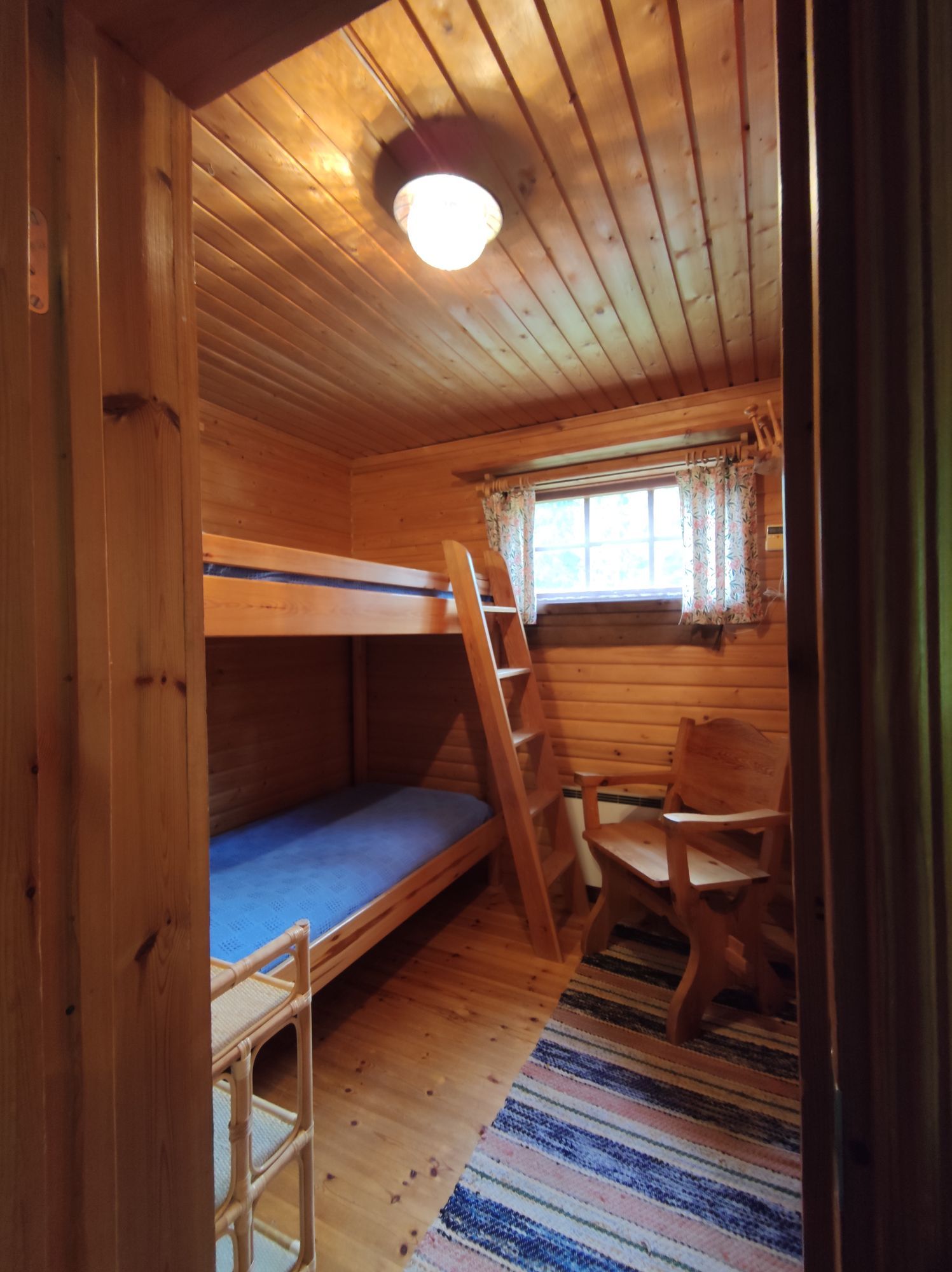 Trevlig fjällstuga vid Åkersjön – bild 6 av 16
