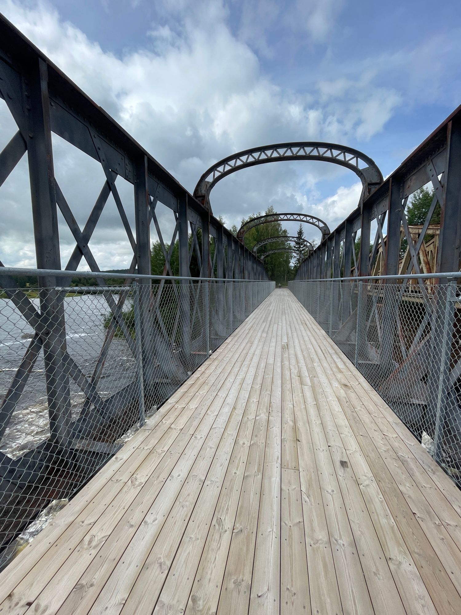 Stuga vid älven nära Järvsö – bild 16 av 21