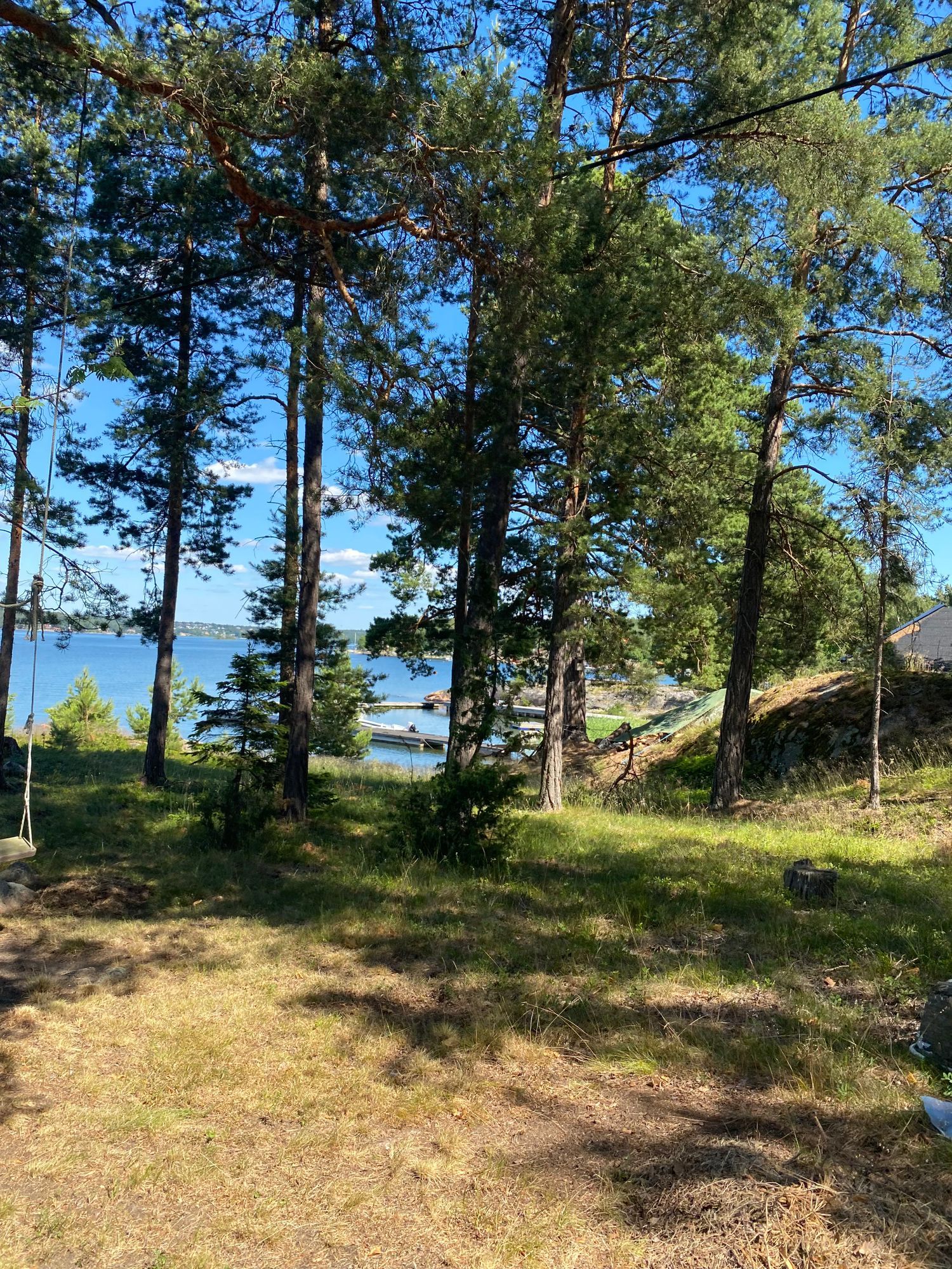 Stuga på sjötomt(egen brygga)nära Waxholm/Åkersber – bild 7 av 15