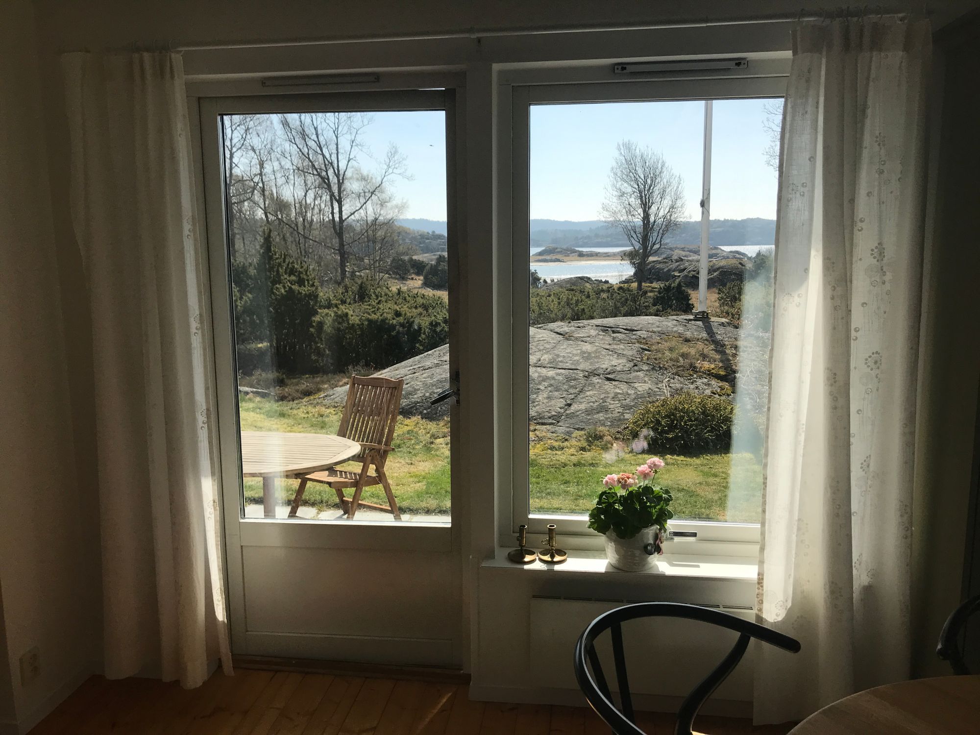 Både barnvänligt och romantiskt med havsutsikt – bild 9 av 24
