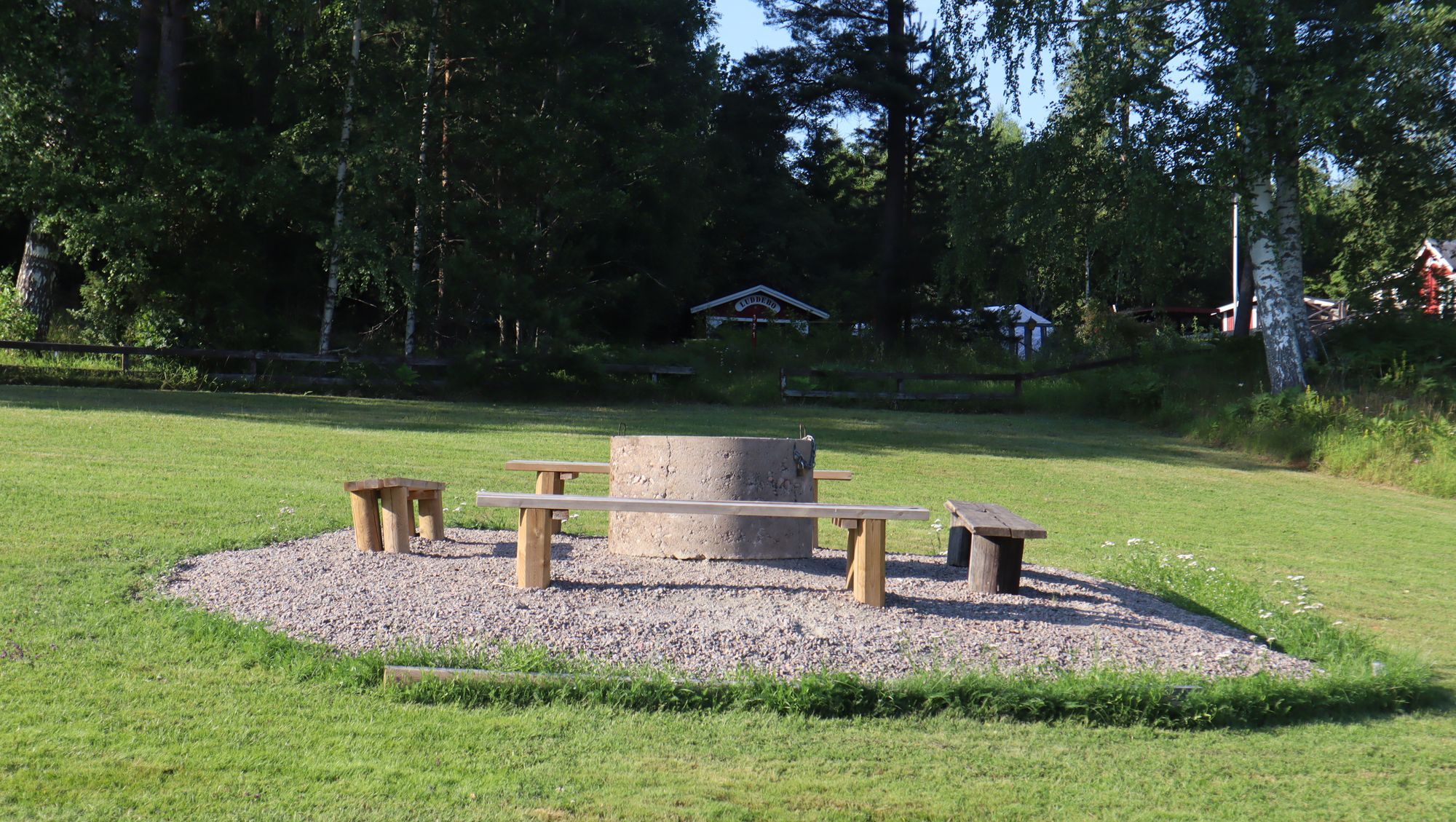 Lantligt hus med nära till naturen – bild 23 av 23