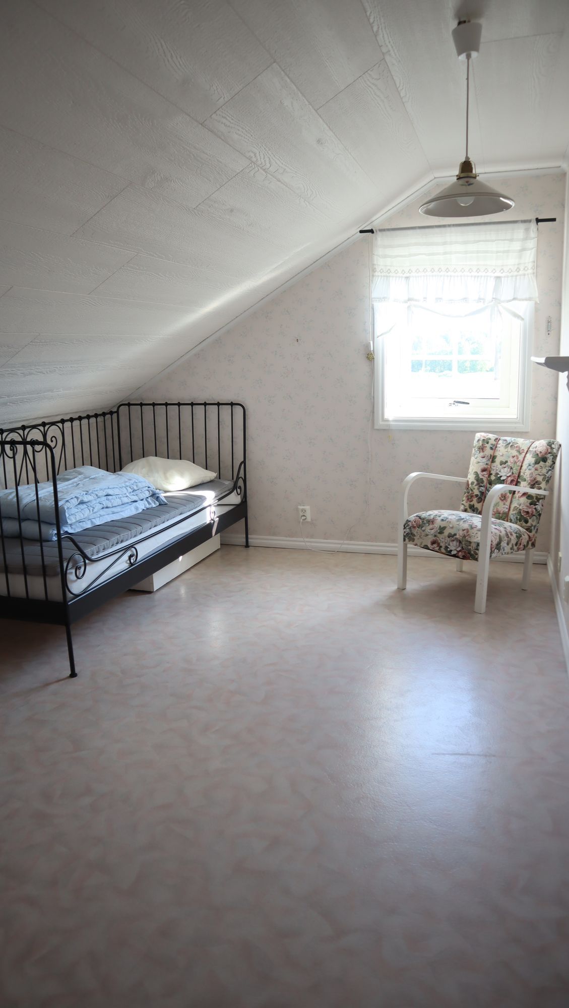 Lantligt hus med nära till naturen – bild 16 av 23