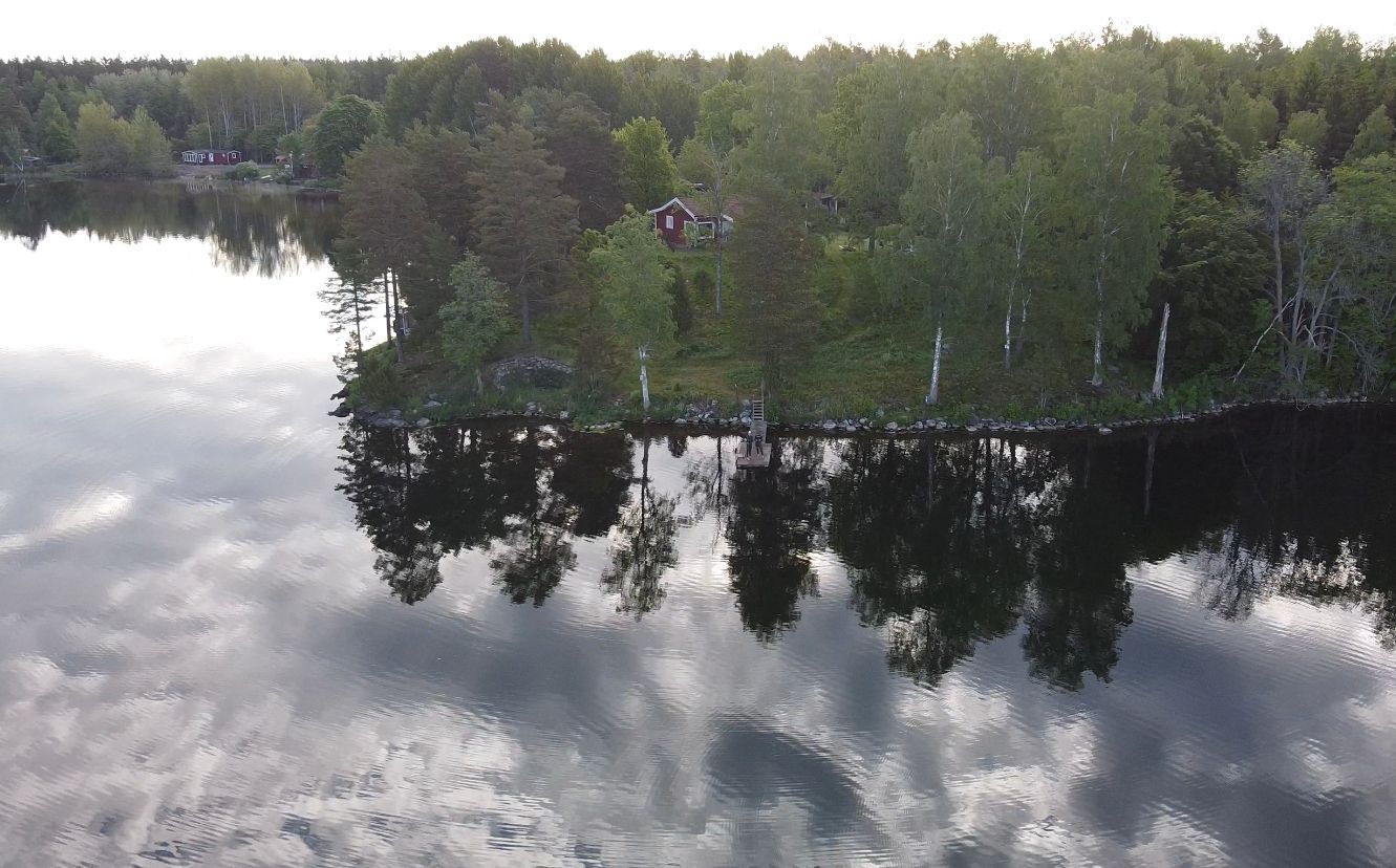 Fantastiskt sjöläge på småländska höglandet – bild 7 av 24