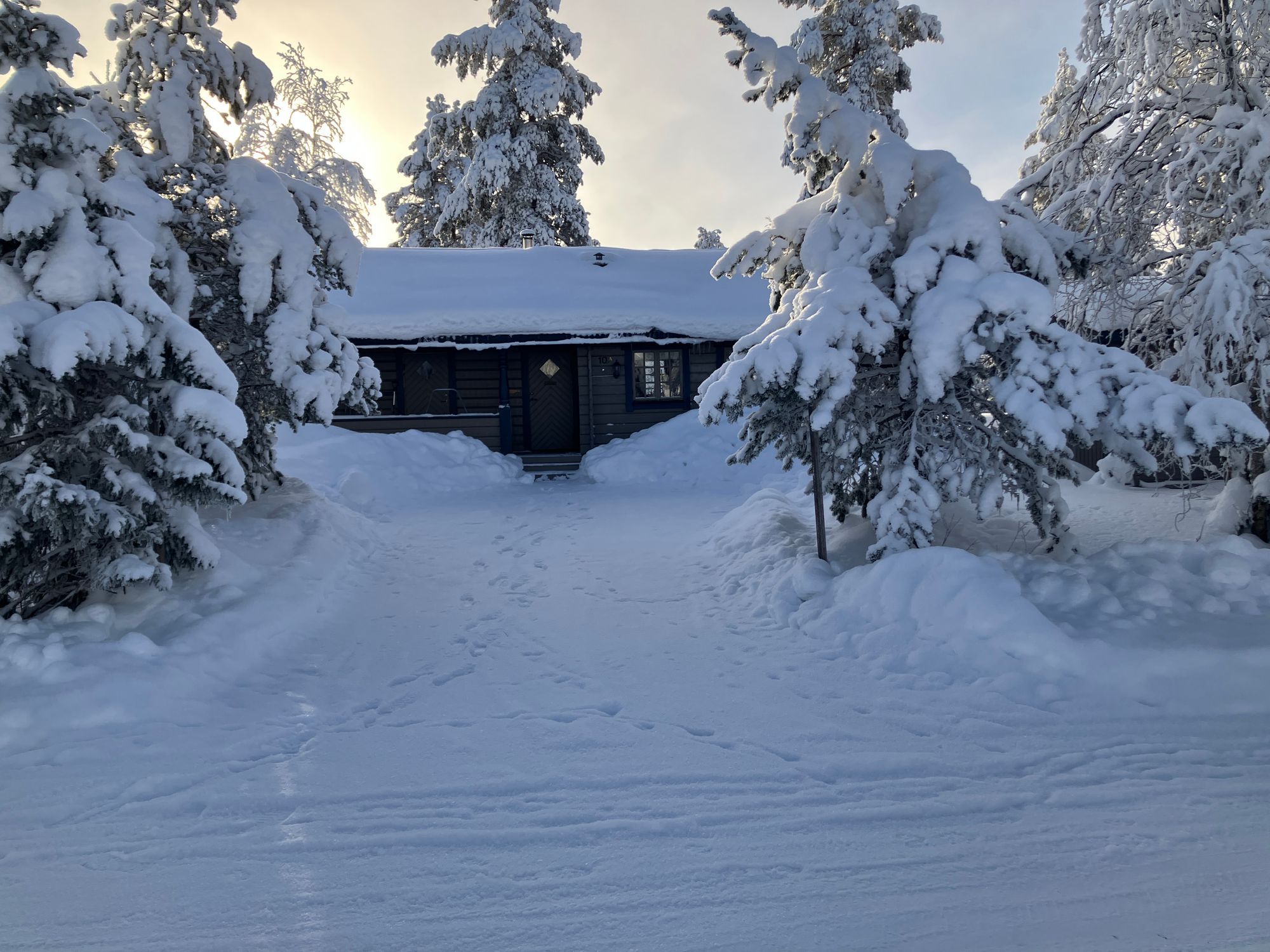 Rymlig fjällstuga – 50 meter till längdspåret