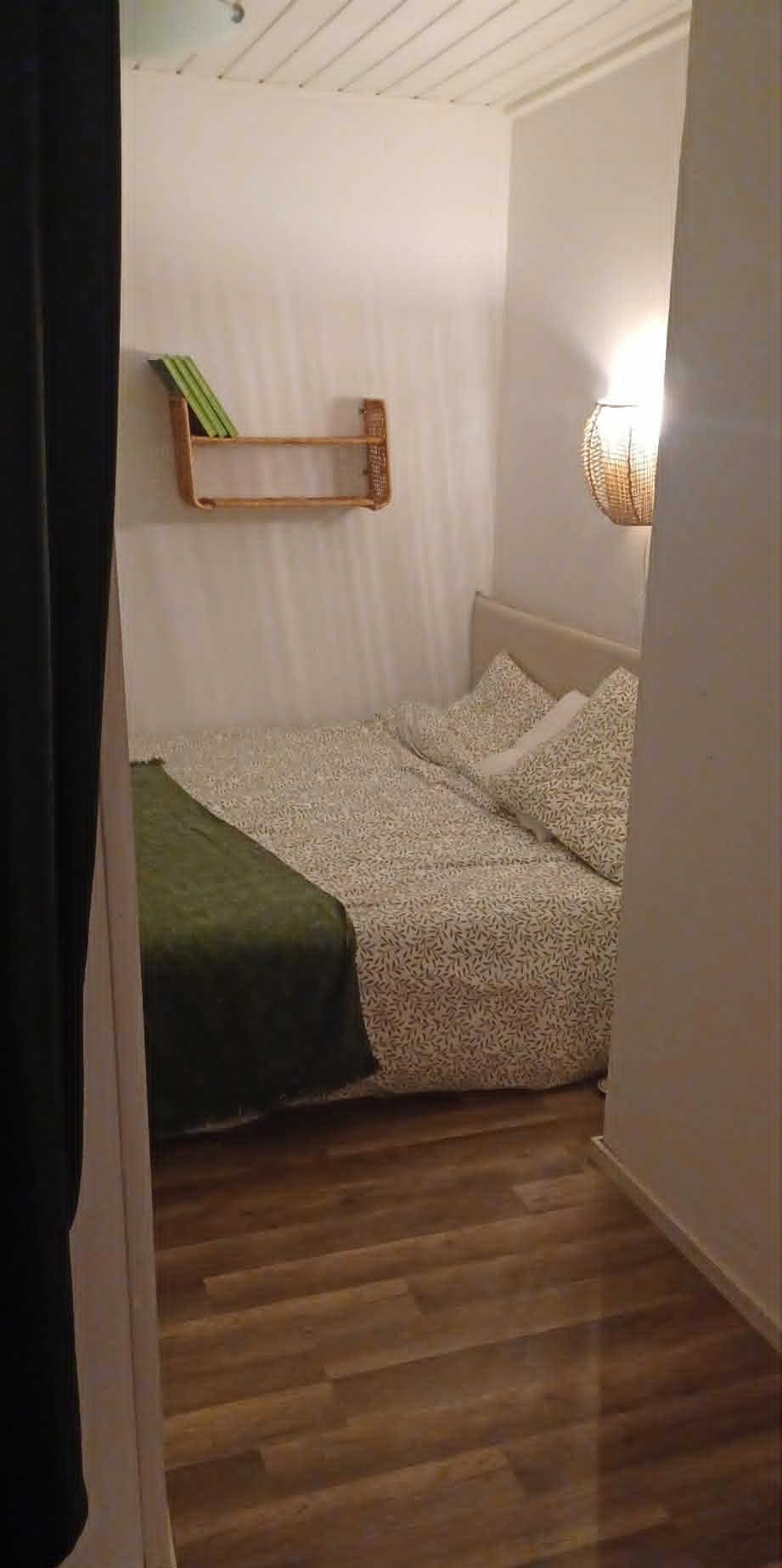 Charmig skärgårdsstuga med gäststuga uthyres – bild 9 av 21