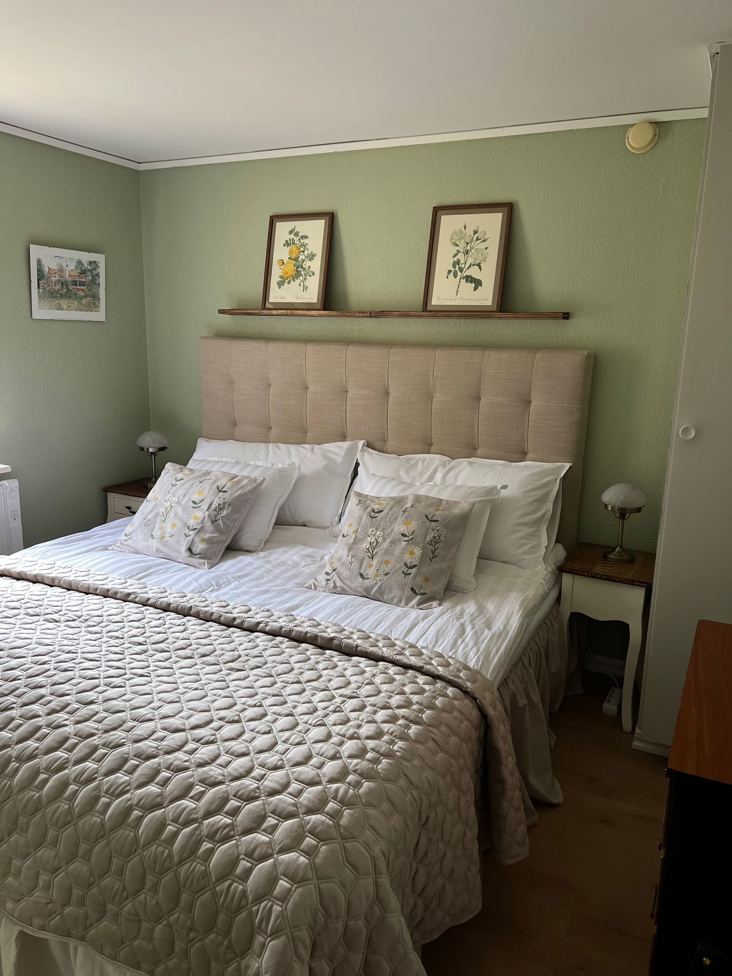 Stuga med privat badtunna – bild 20 av 24