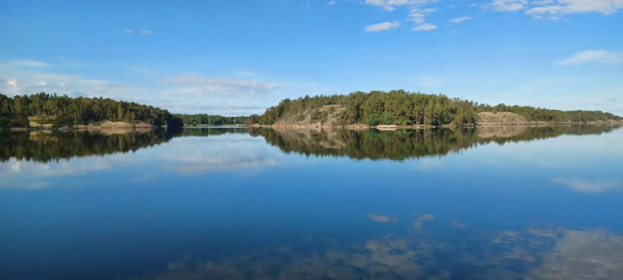 Charmig skärgårdsstuga med gäststuga uthyres – bild 17 av 21