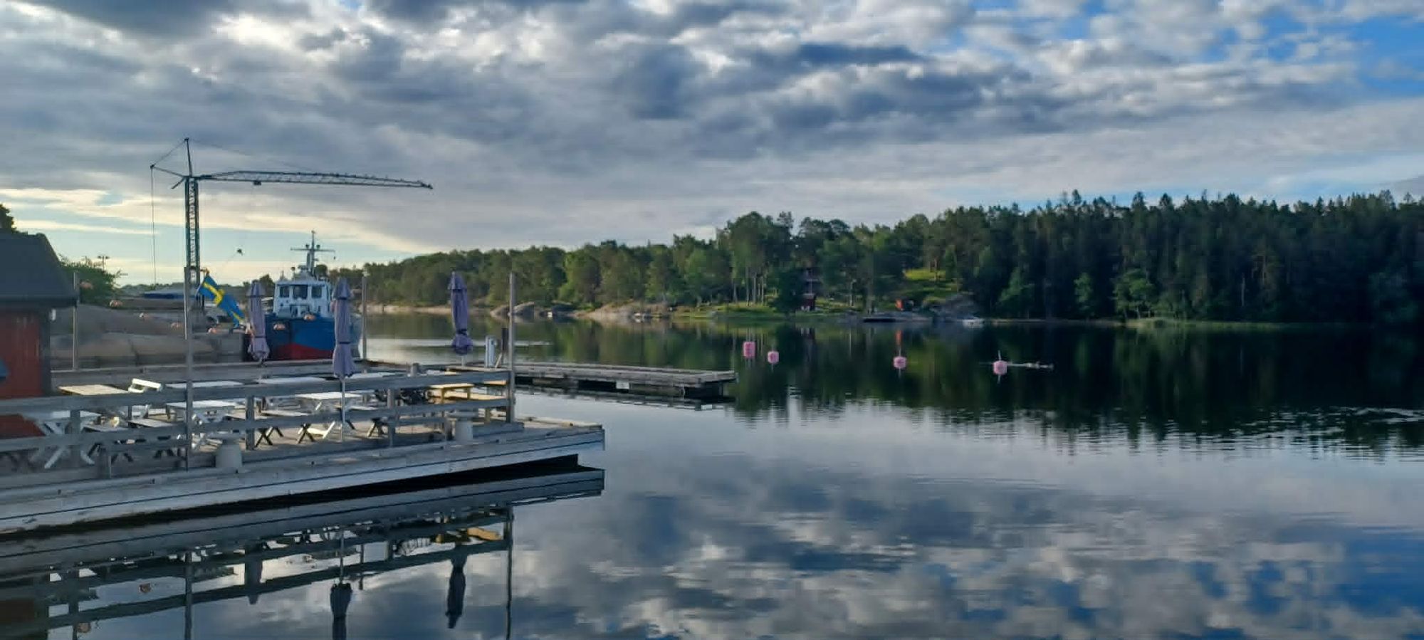 Charmig skärgårdsstuga med gäststuga uthyres – bild 19 av 21