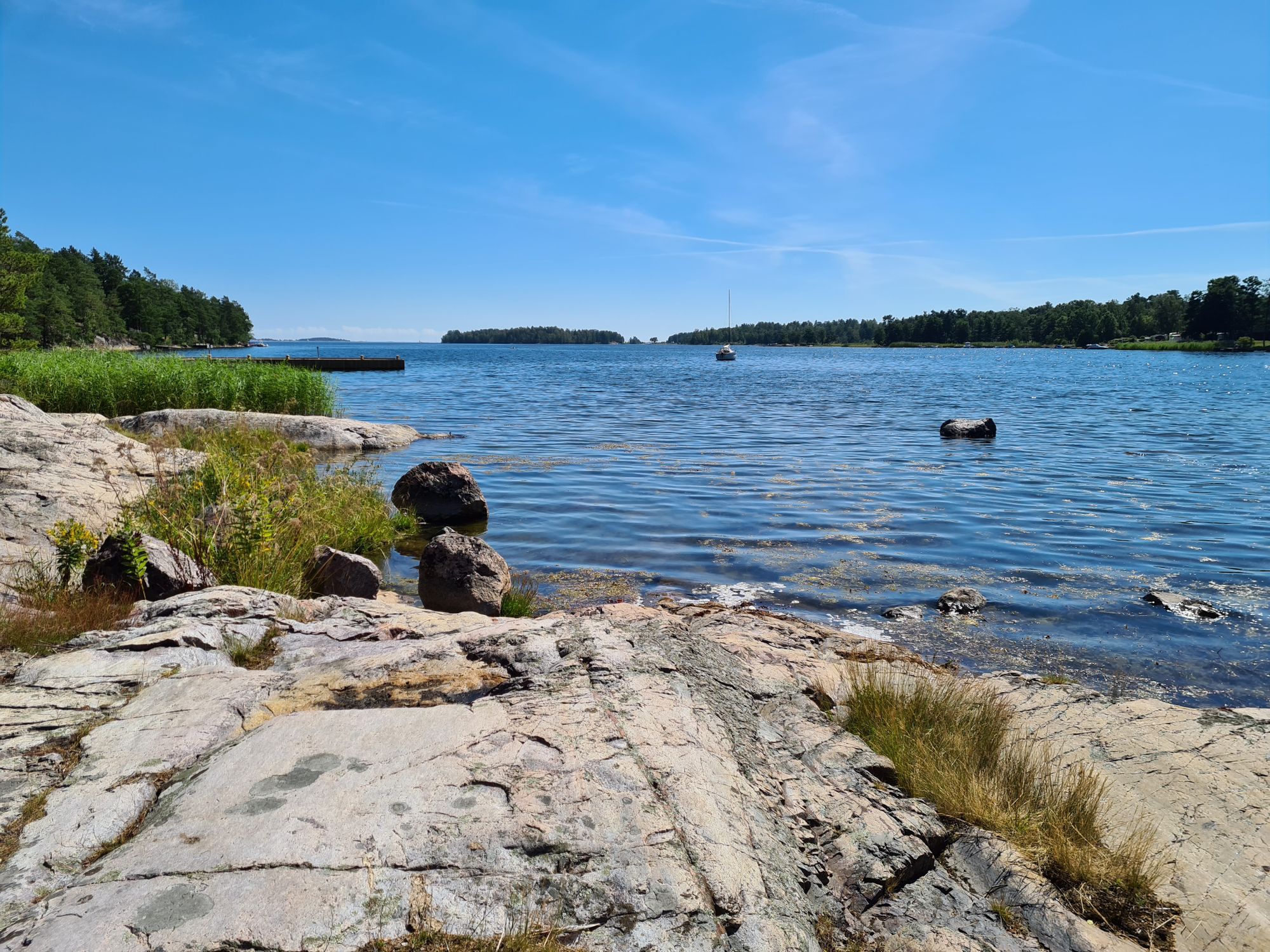 Stuga vid havet, nära strand och skog. – bild 22 av 22