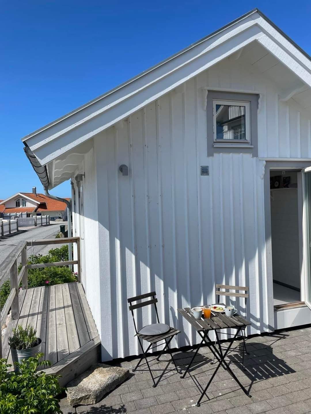 Stuga i Fjällbacka – bild 2 av 10