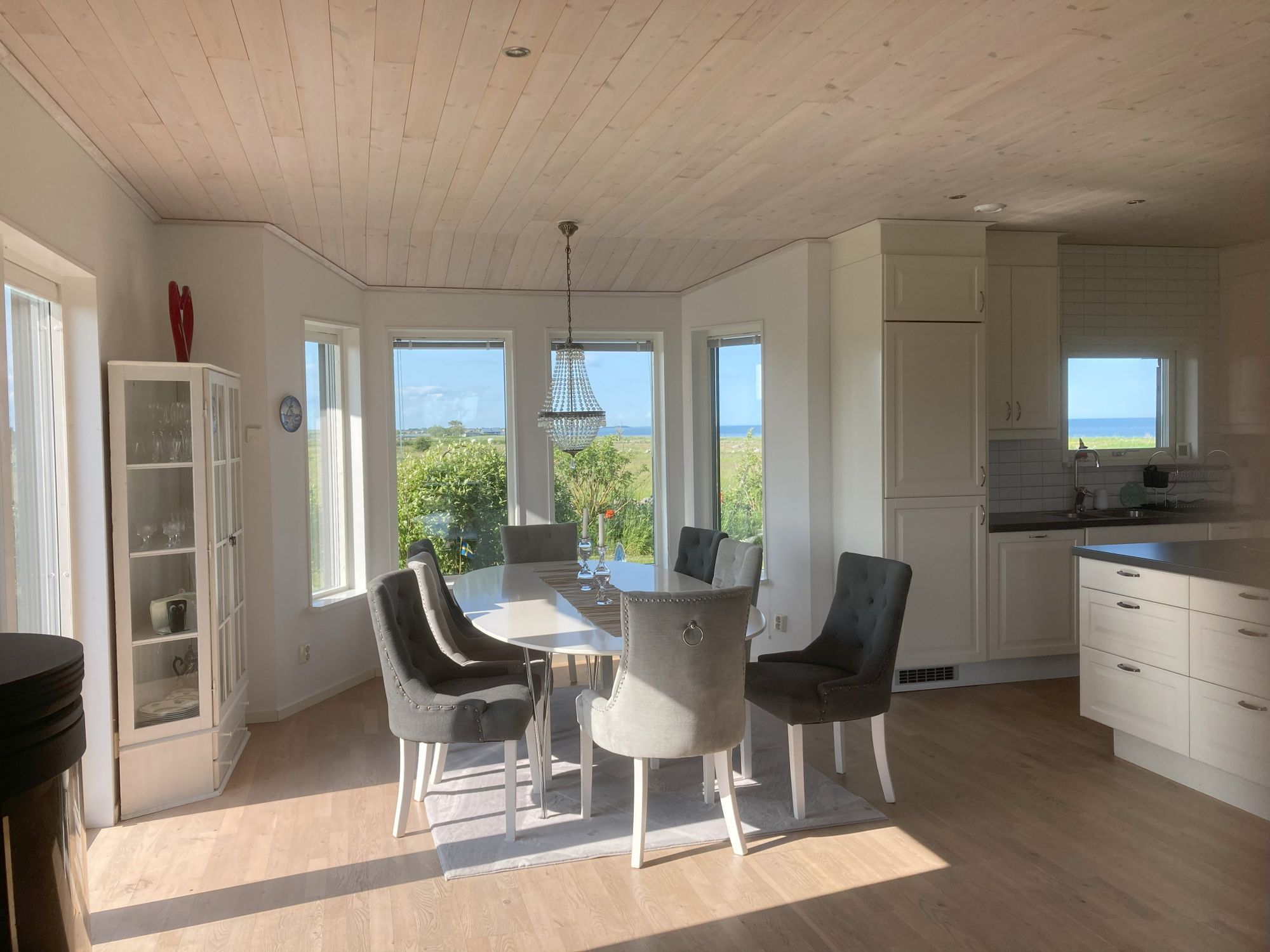 Strandnära ölandsidyll vid havet – bild 8 av 24