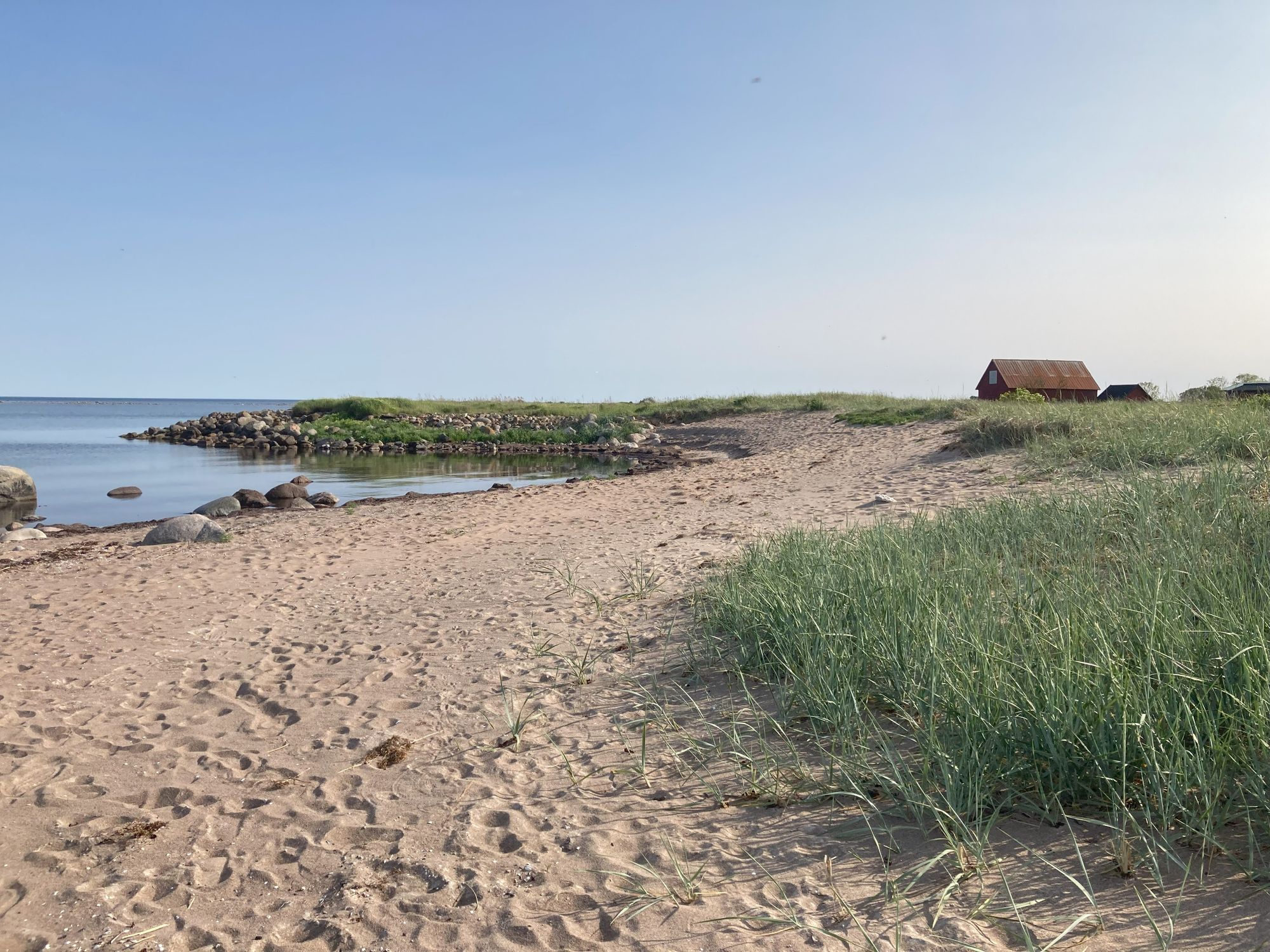 Strandnära ölandsidyll vid havet – bild 23 av 24