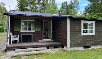 Strandnära stuga vid Åminne