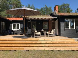 Hus på Ingarö när Björkviks brygga