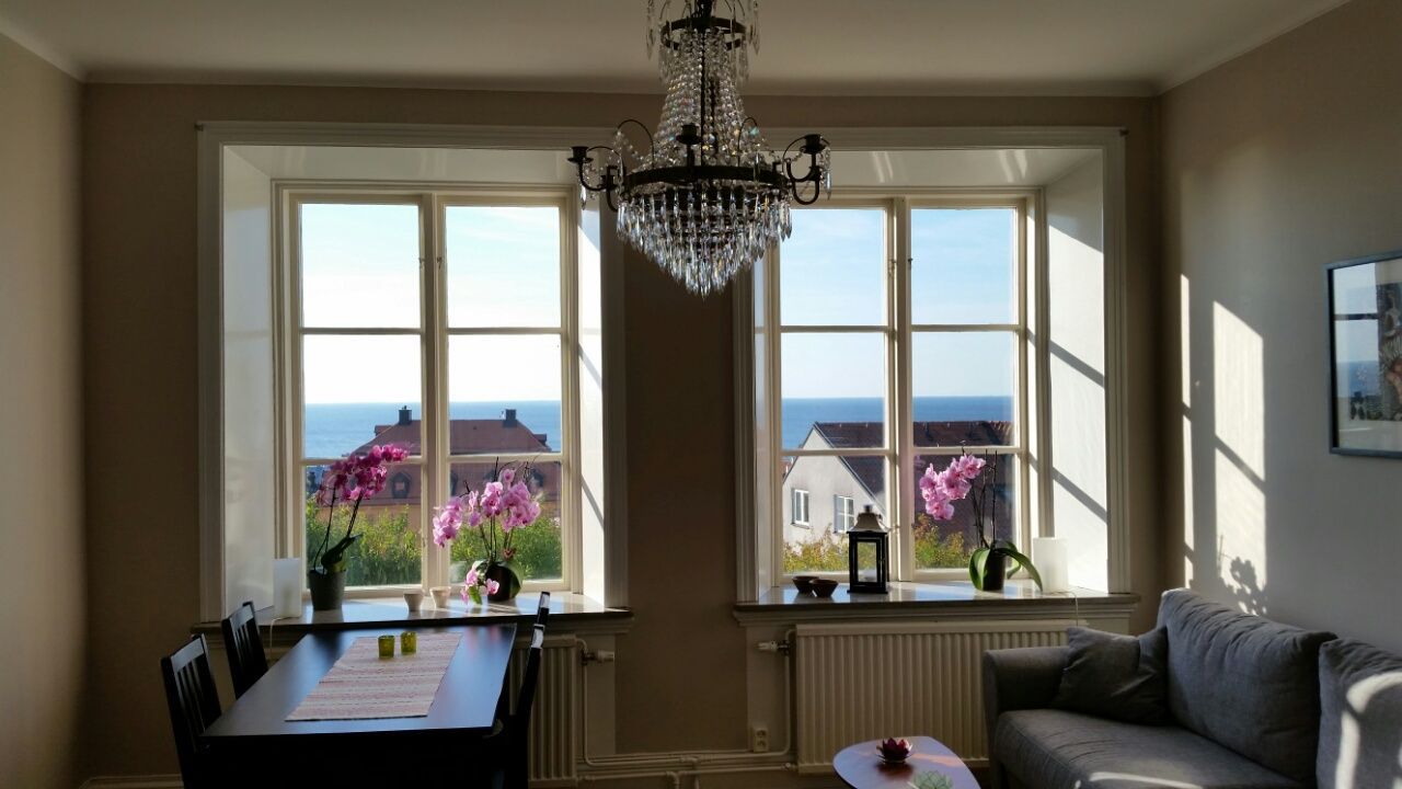 Lägenhet i innerstaden med fantastisk havsutsikt – bild 2 av 5