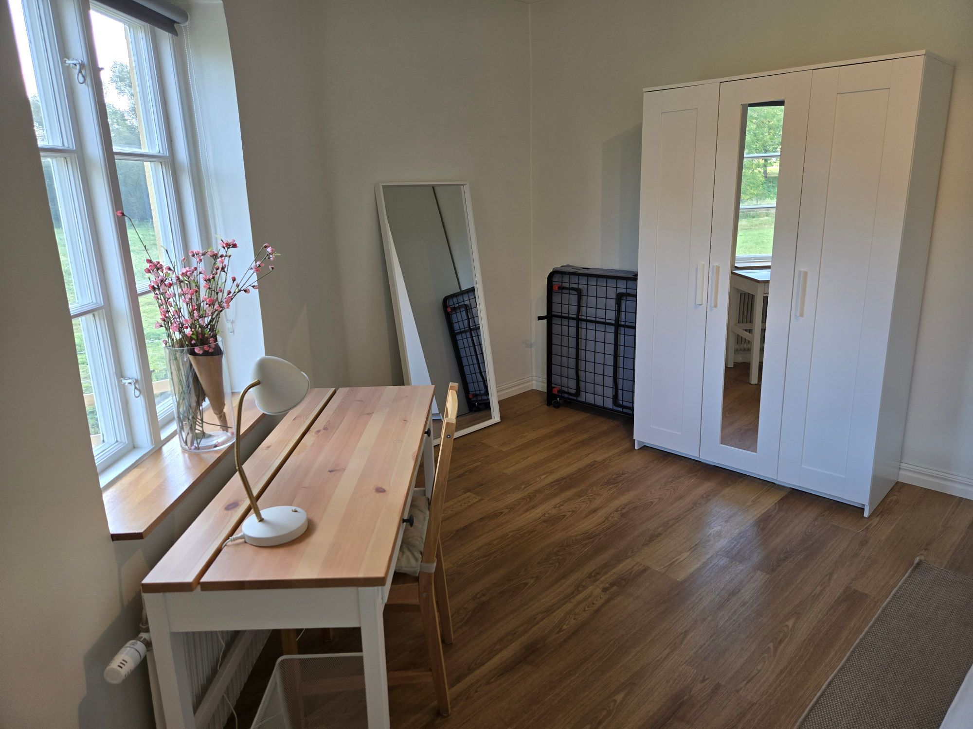 Nyrenoverad bostad i slottsmiljö – bild 6 av 11