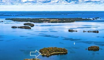 Sjötomt på egen Ö