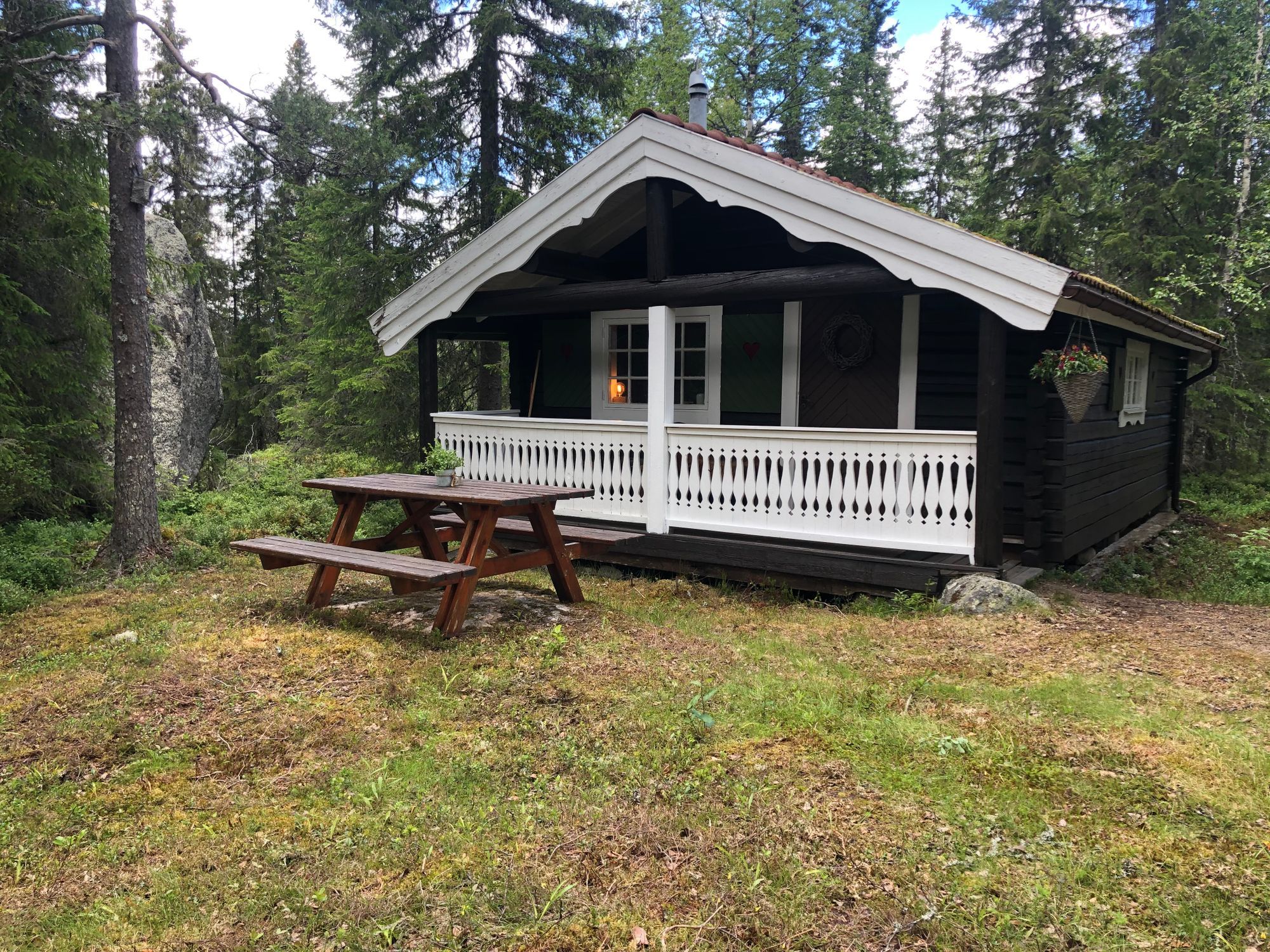 Mysig stuga på Långberget, nära Branäs.