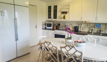 Vackert radhus i bästa läget i Båstad