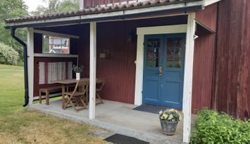 Charmigt äldre hus i Lönneberga med bullerbykänsla