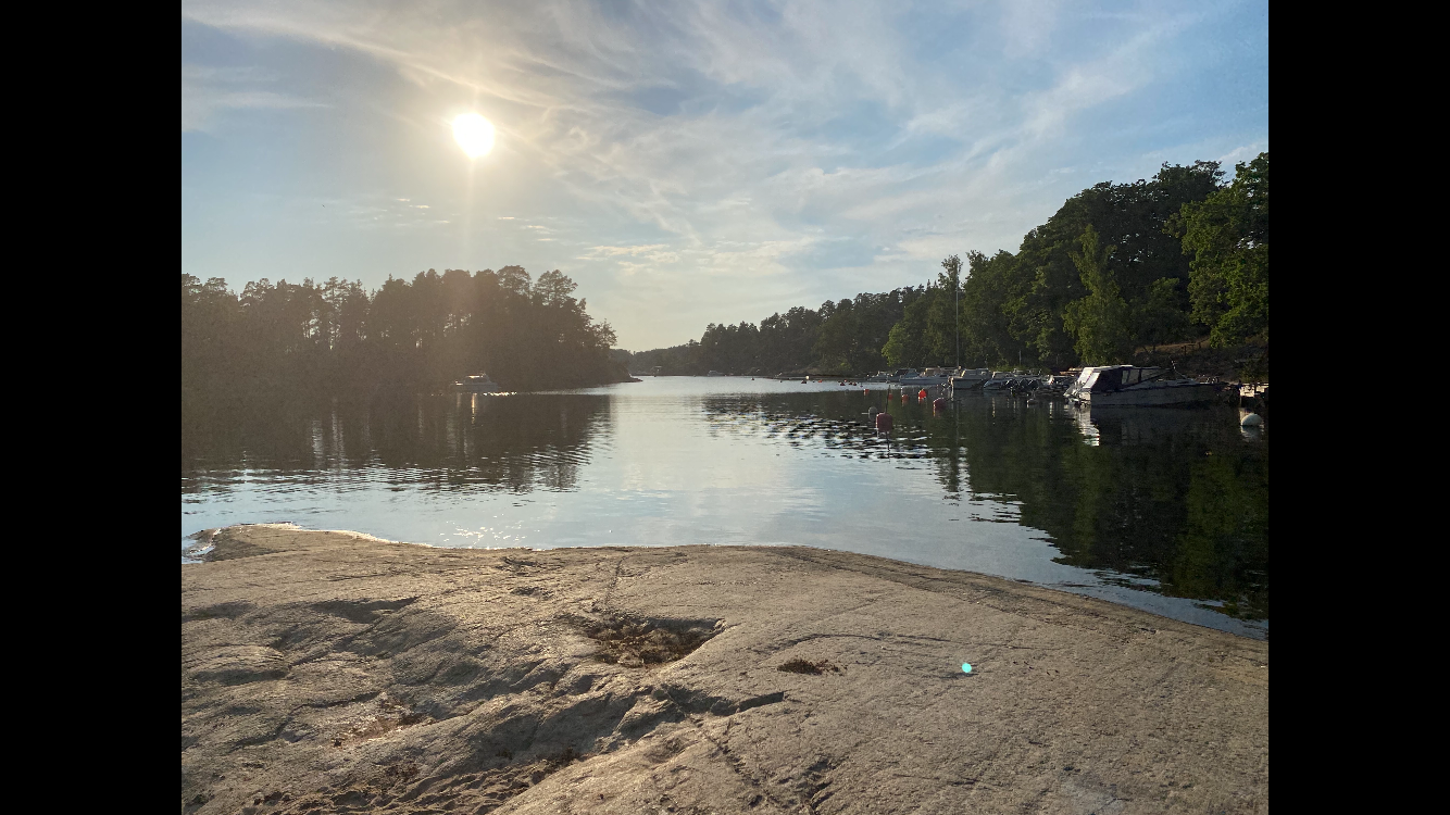 Charmig stuga nära havet – bild 6 av 14