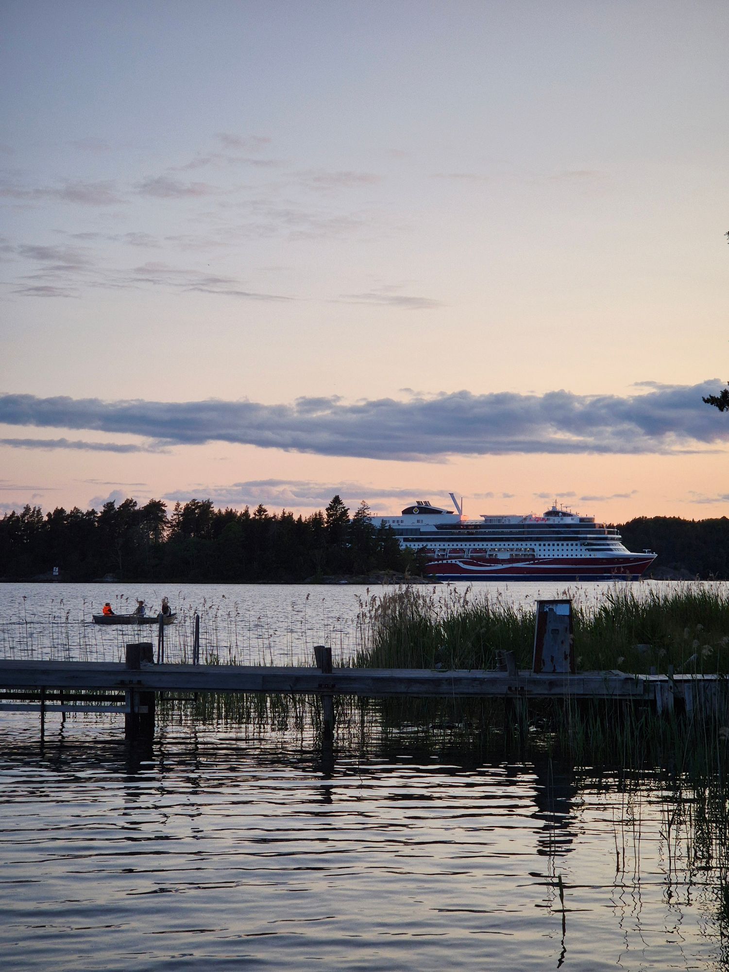 Enkel skärgårdsstuga med sjötomt och egen brygga. – bild 23 av 24