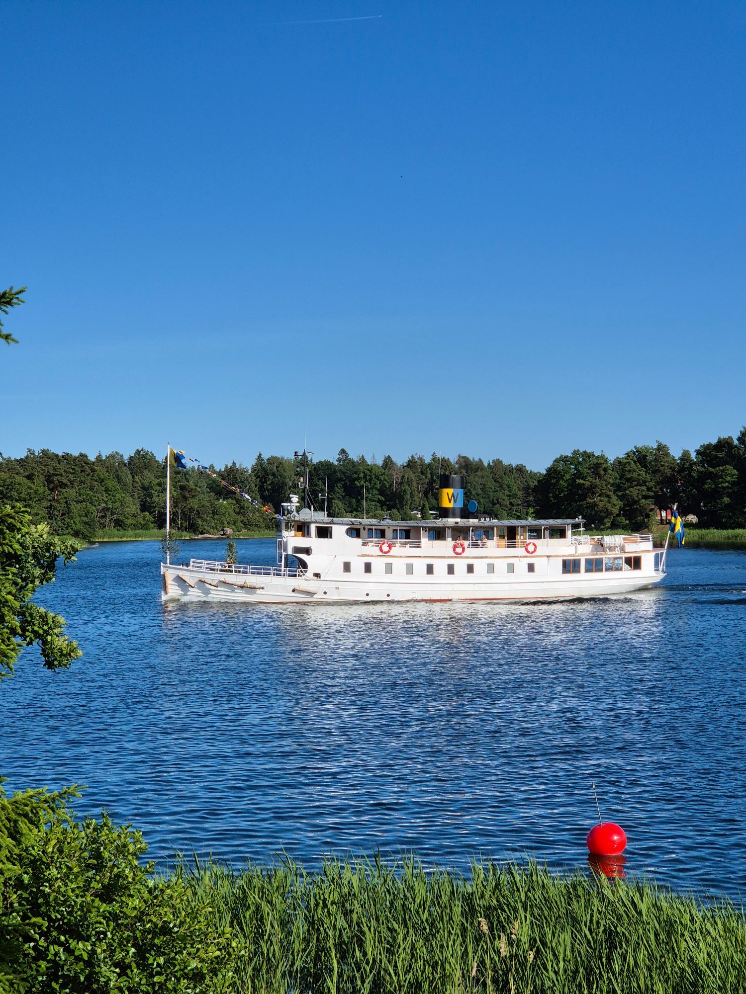 Enkel skärgårdsstuga med sjötomt och egen brygga. – bild 18 av 24