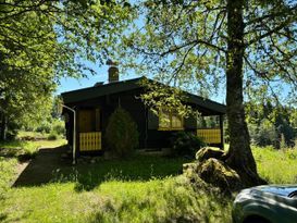 Blockhaus-Flair in Schweden – Ruhe, Natur & Boot
