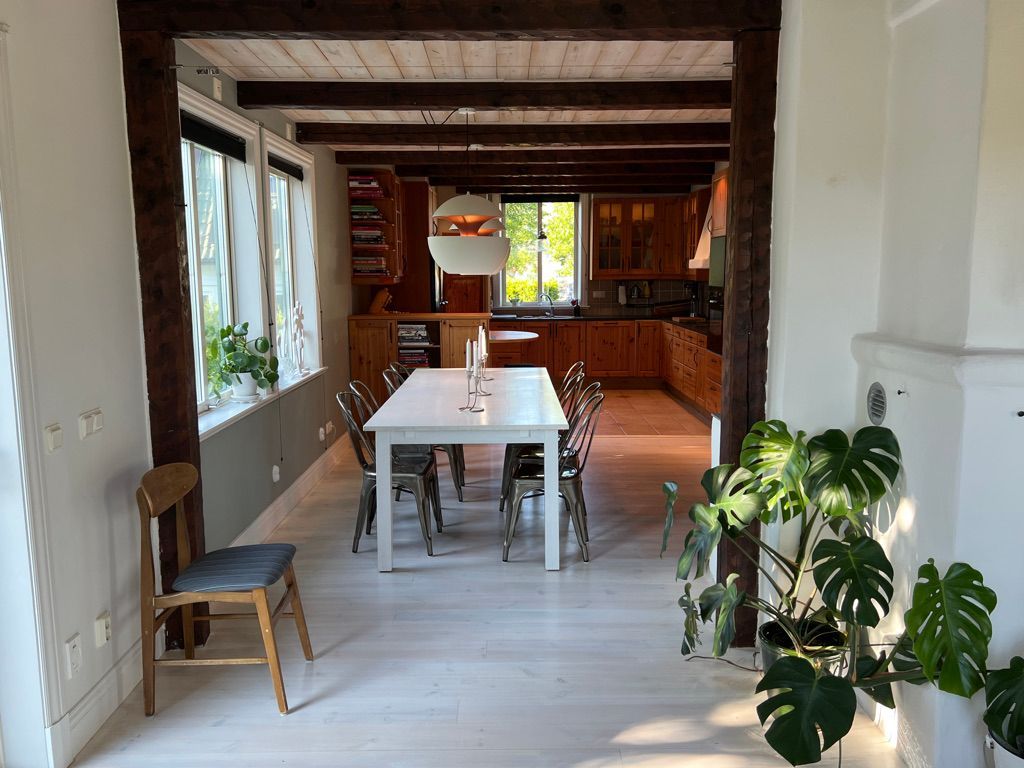 Central mysig villa i Visby – bild 4 av 24