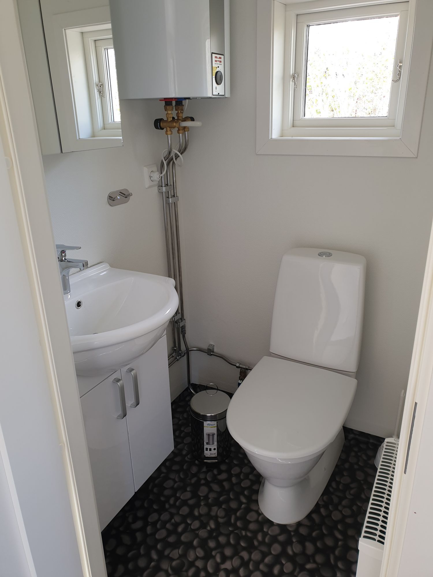 Unikt läge, charmigt renoverat hus – bild 24 av 24