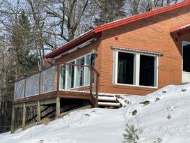 Ferienhaus mit eigenem Seegrundstück bei Bolmen