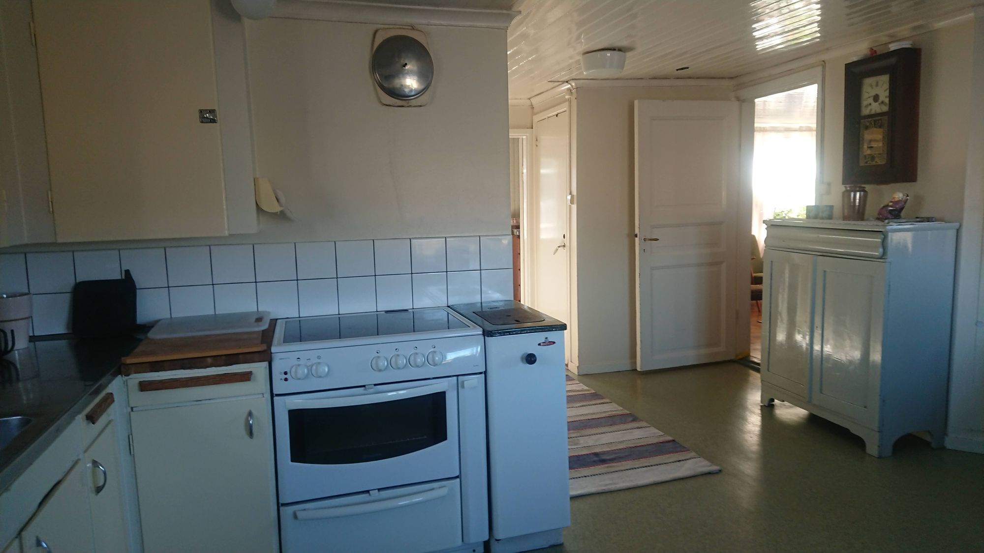 Trivsamt hus i lantlig miljö vid havet – bild 6 av 18
