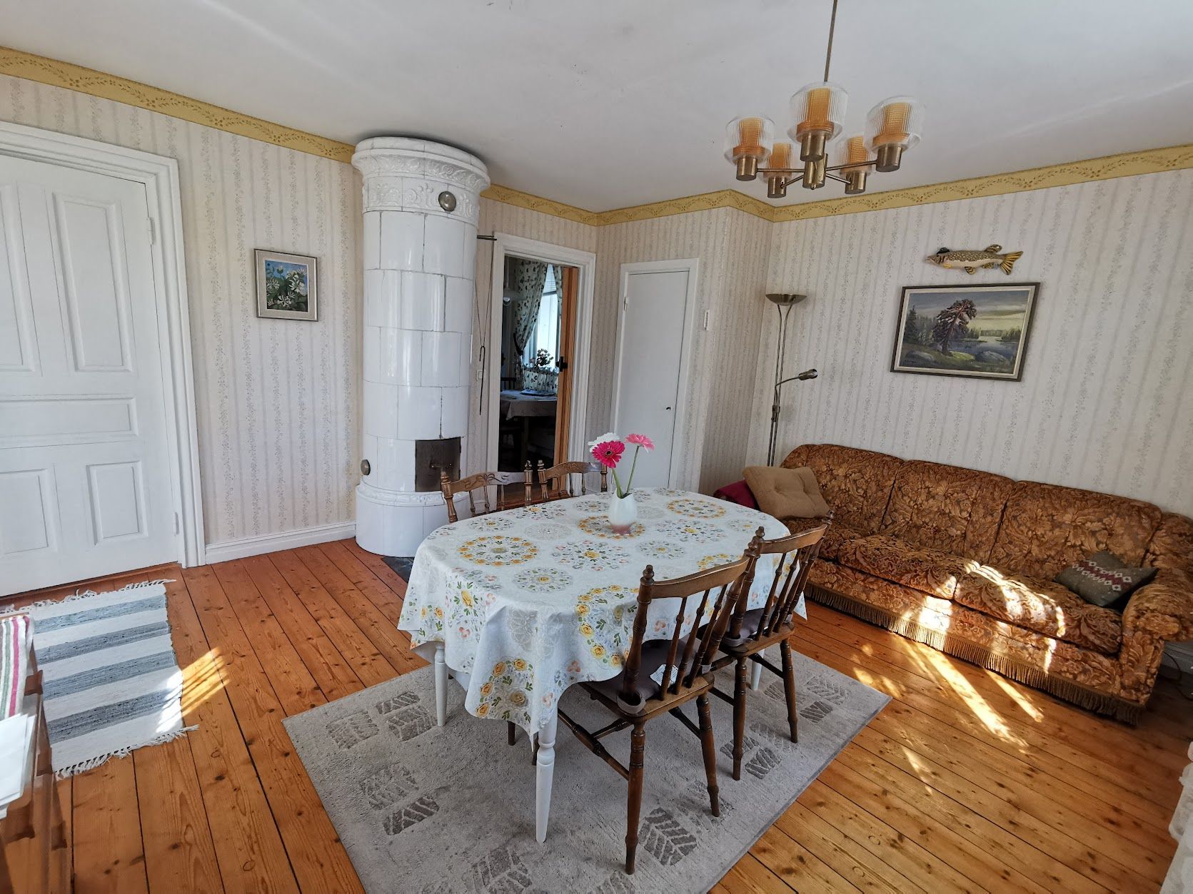 Stuga på en gård nära havet – bild 4 av 11