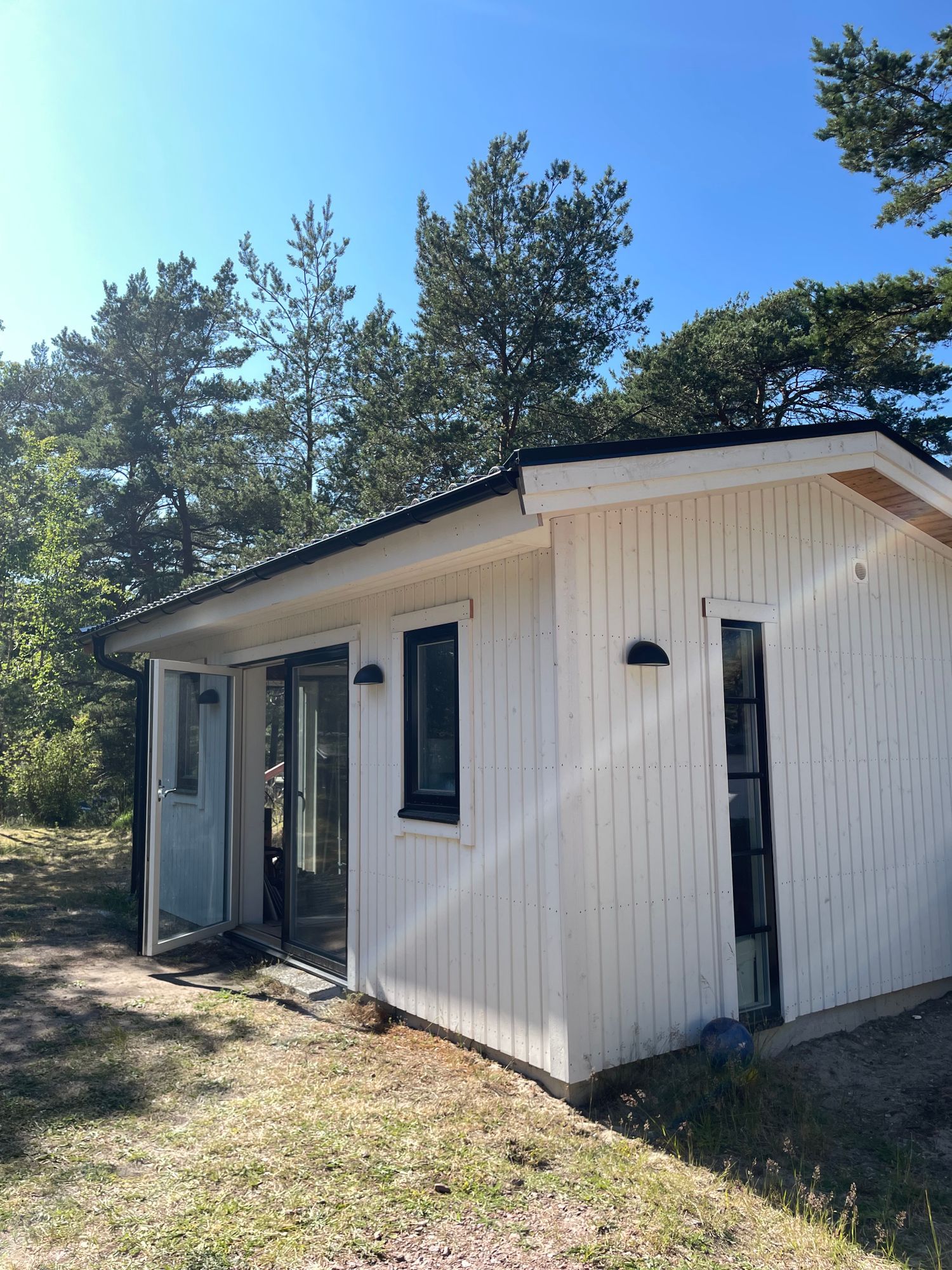 Stuga på Äspet med närhet till sandstrand