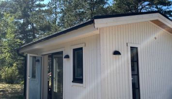 Stuga på Äspet med närhet till sandstrand