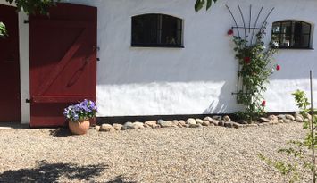 Örnahusen utanför Skillinge på Österlen