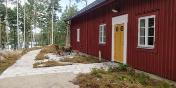 Nybyggt Sjönära hus i Smålands Trädgård!