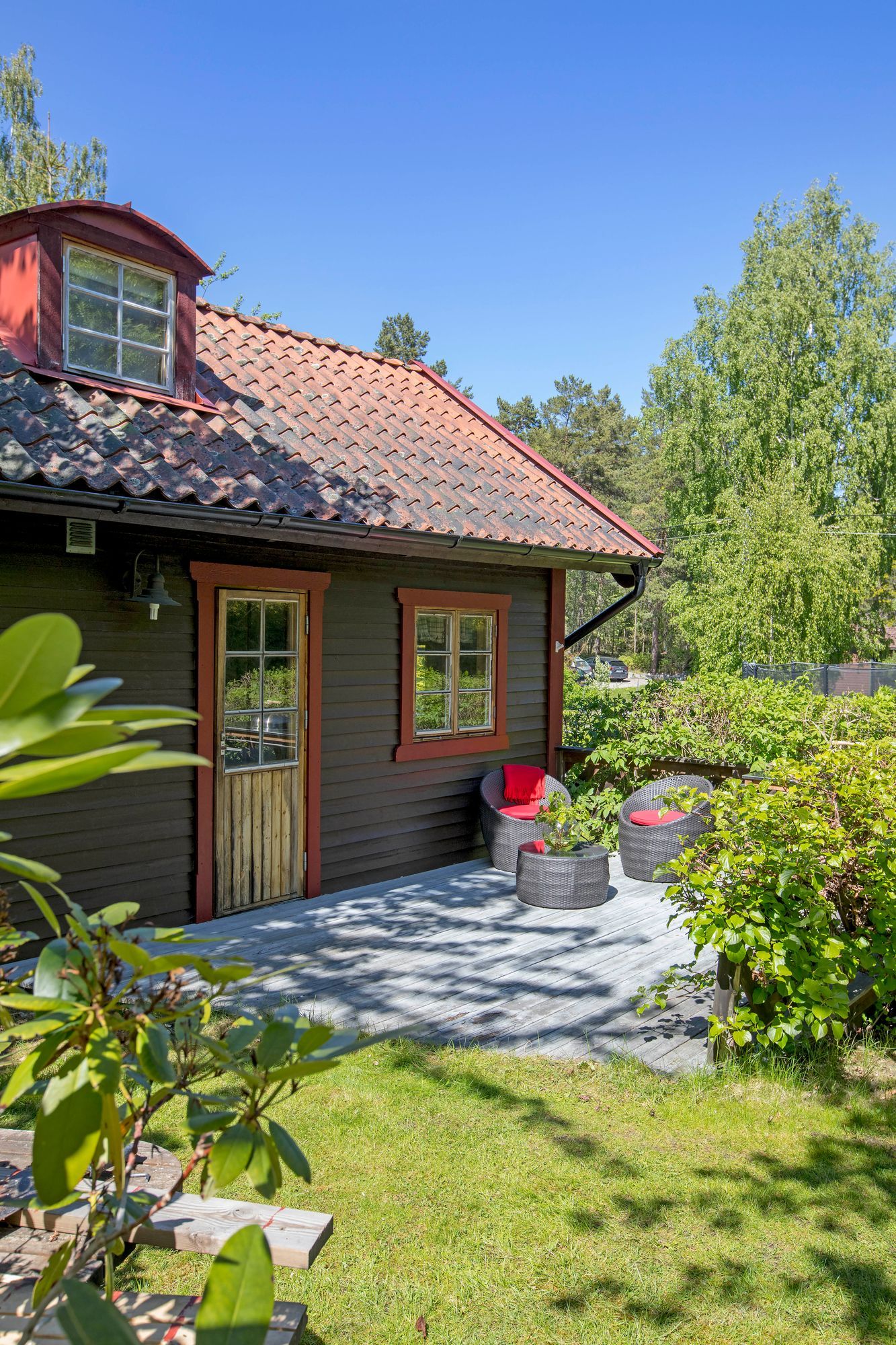 Mysig stuga med nyrenoverat sovrum nära Mälaren – bild 5 av 24