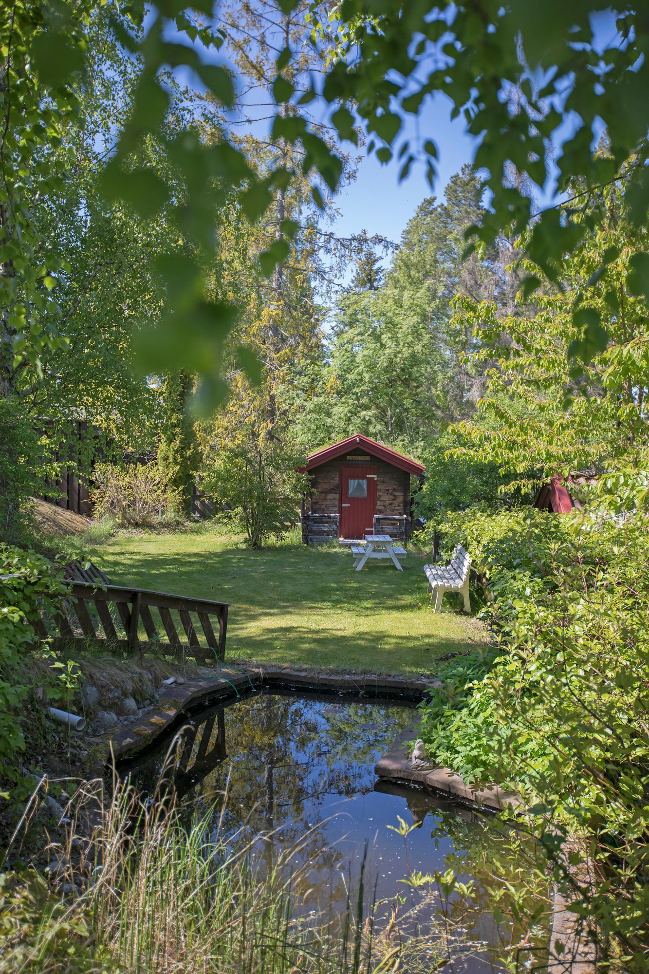Mysig stuga med nyrenoverat sovrum nära Mälaren – bild 13 av 24