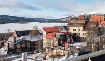 Fantastisk utsikt & ski in/ski out i centrala Åre!