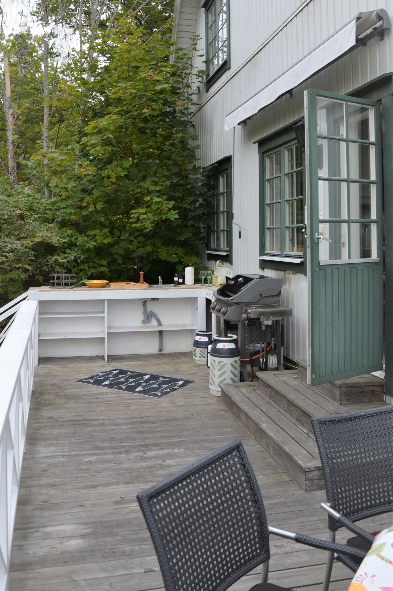 Tynningö Marsviken. Sjöställe med privat brygga – bild 21 av 24